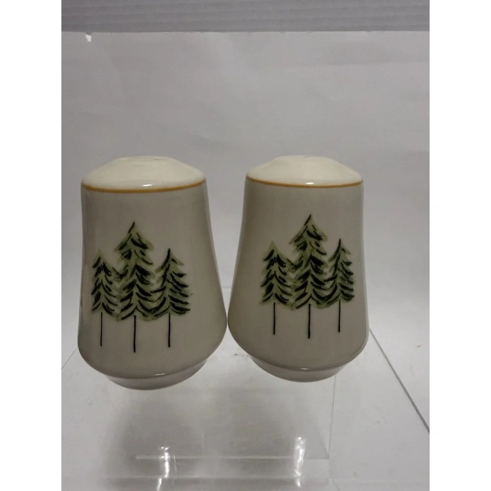 Pine Green Trees Salt And Pepper Shakers Merry Brite Festive Holiday Decor